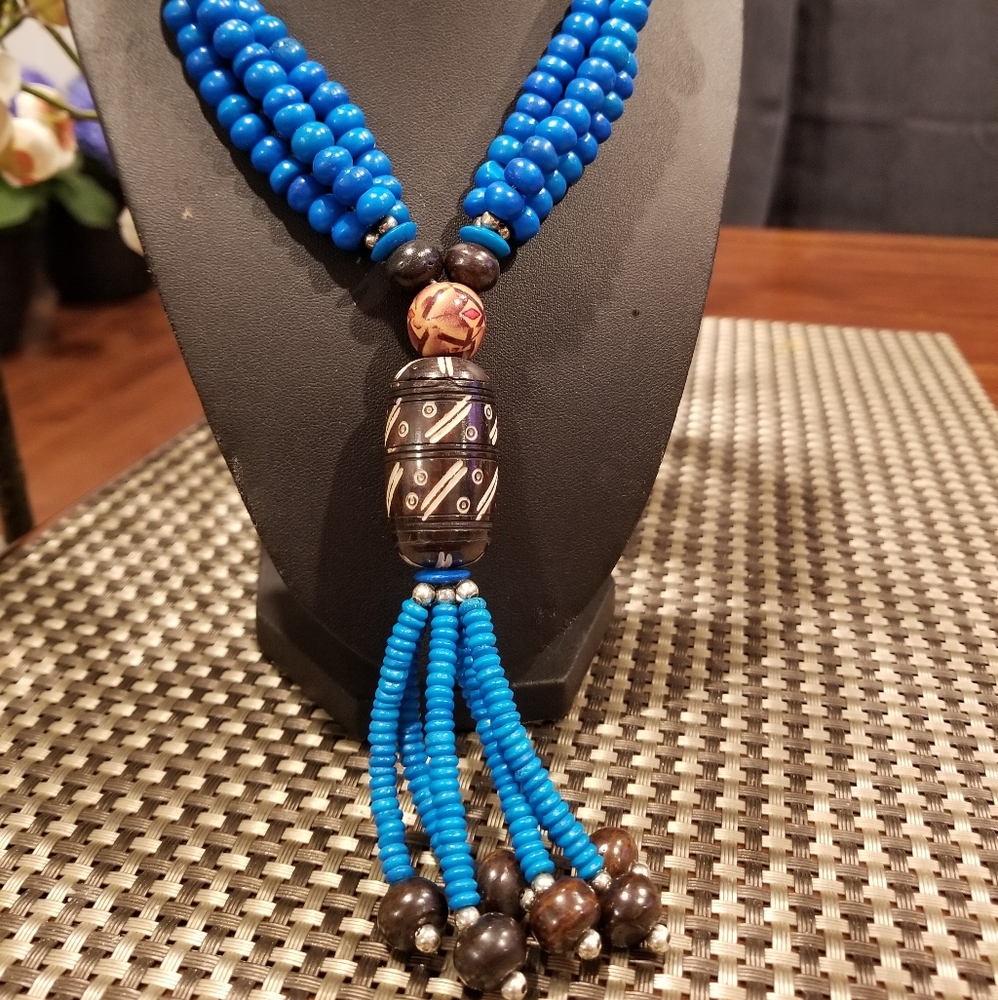 Necklaces - Picture 6 of 16